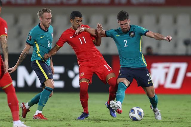 新葡京集团-李铁终于试出最理想阵容？国足面貌一新挺到最后